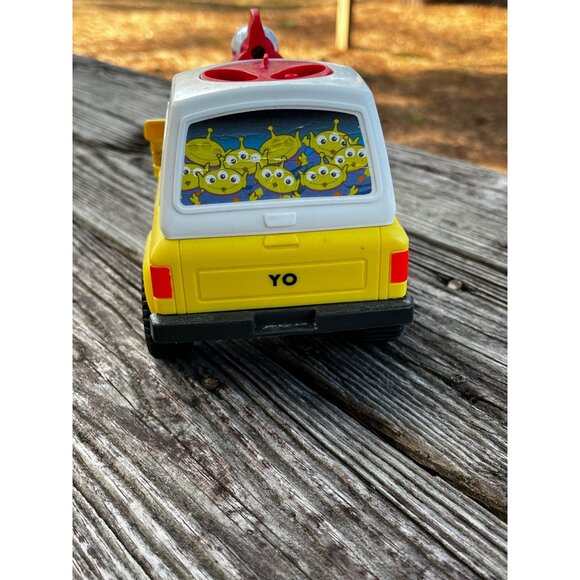 Imaginext Disney Toy Story Pizza Planet Delivery Truck Mattel 2011 Toyota - Picture 5 of 7